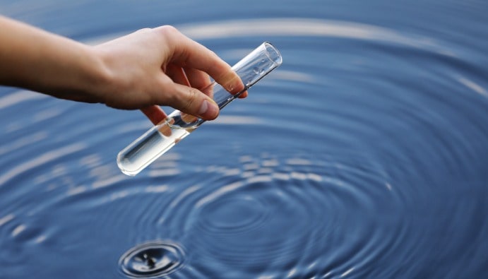 Analyse de l'eau de refroidissement et de traitement