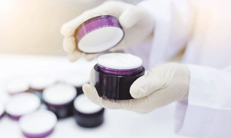 GLP Ensayos de productos cosméticos | Maquillaje y cuidado de la piel
