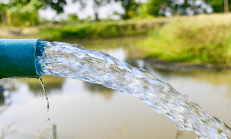 Quelles sont les dispositions légales visant à prévenir la pollution de l'eau ?