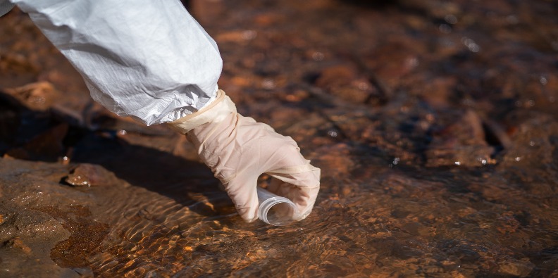 Analisi dell'acqua di mare